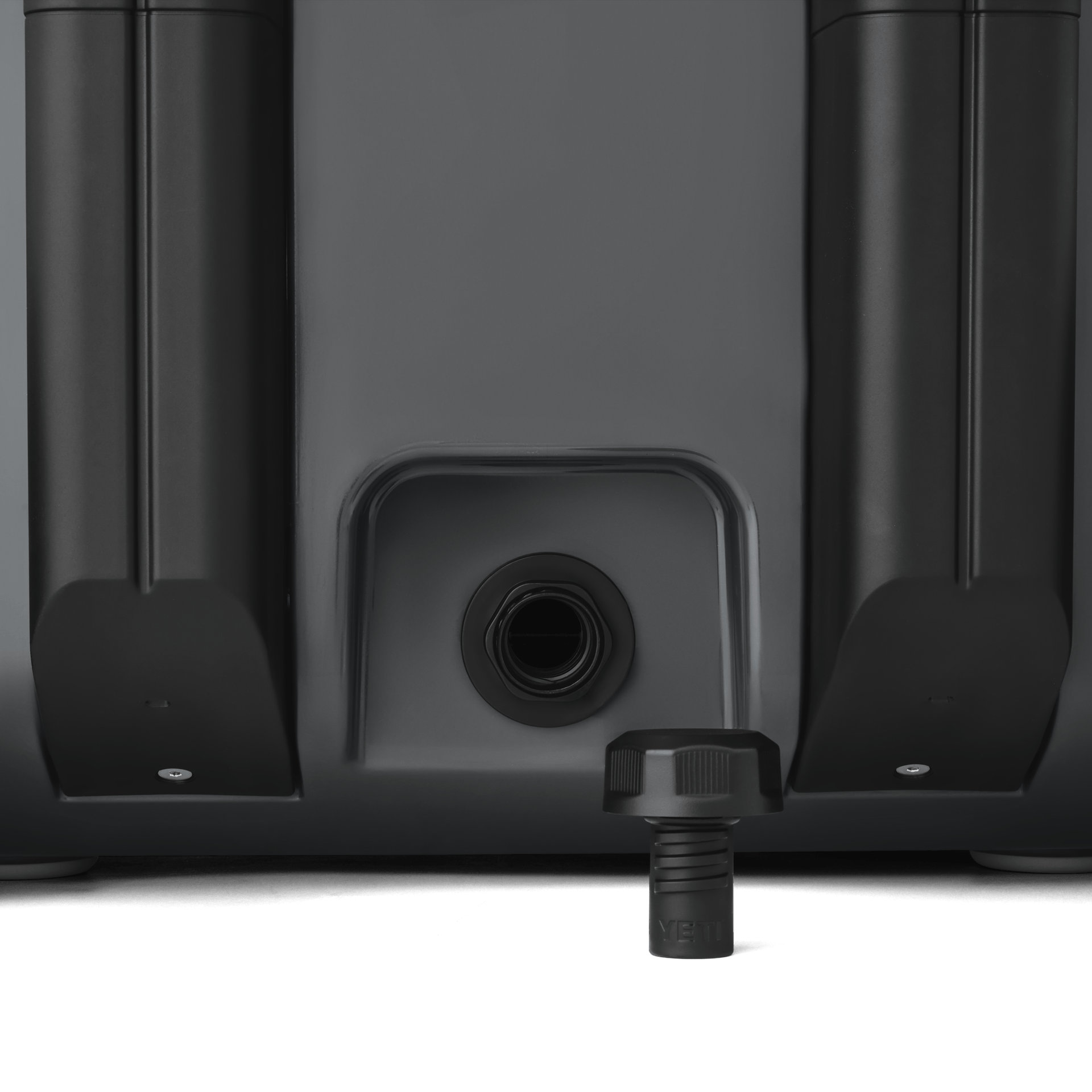 Roadie® 32 Wheeled Cooler